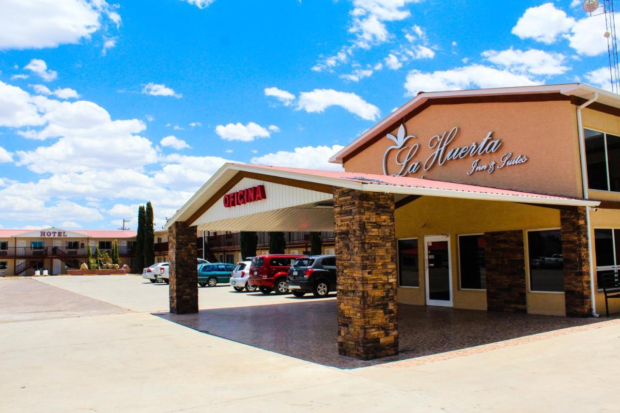 La Huerta Inn & Suites Cuauhtémoc Zewnętrze zdjęcie