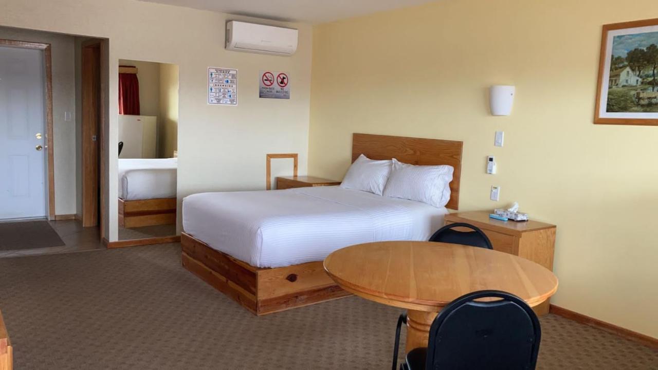La Huerta Inn & Suites Cuauhtémoc Pokój zdjęcie