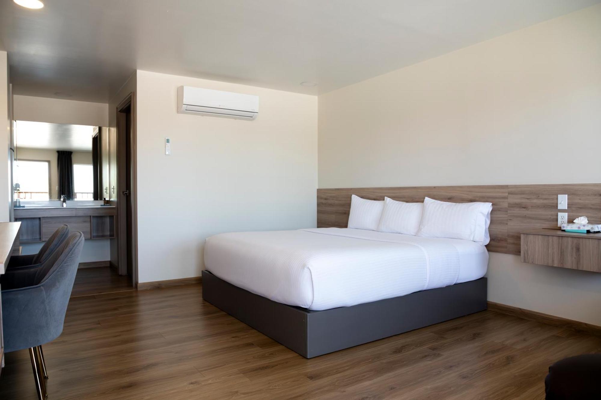 La Huerta Inn & Suites Cuauhtémoc Zewnętrze zdjęcie