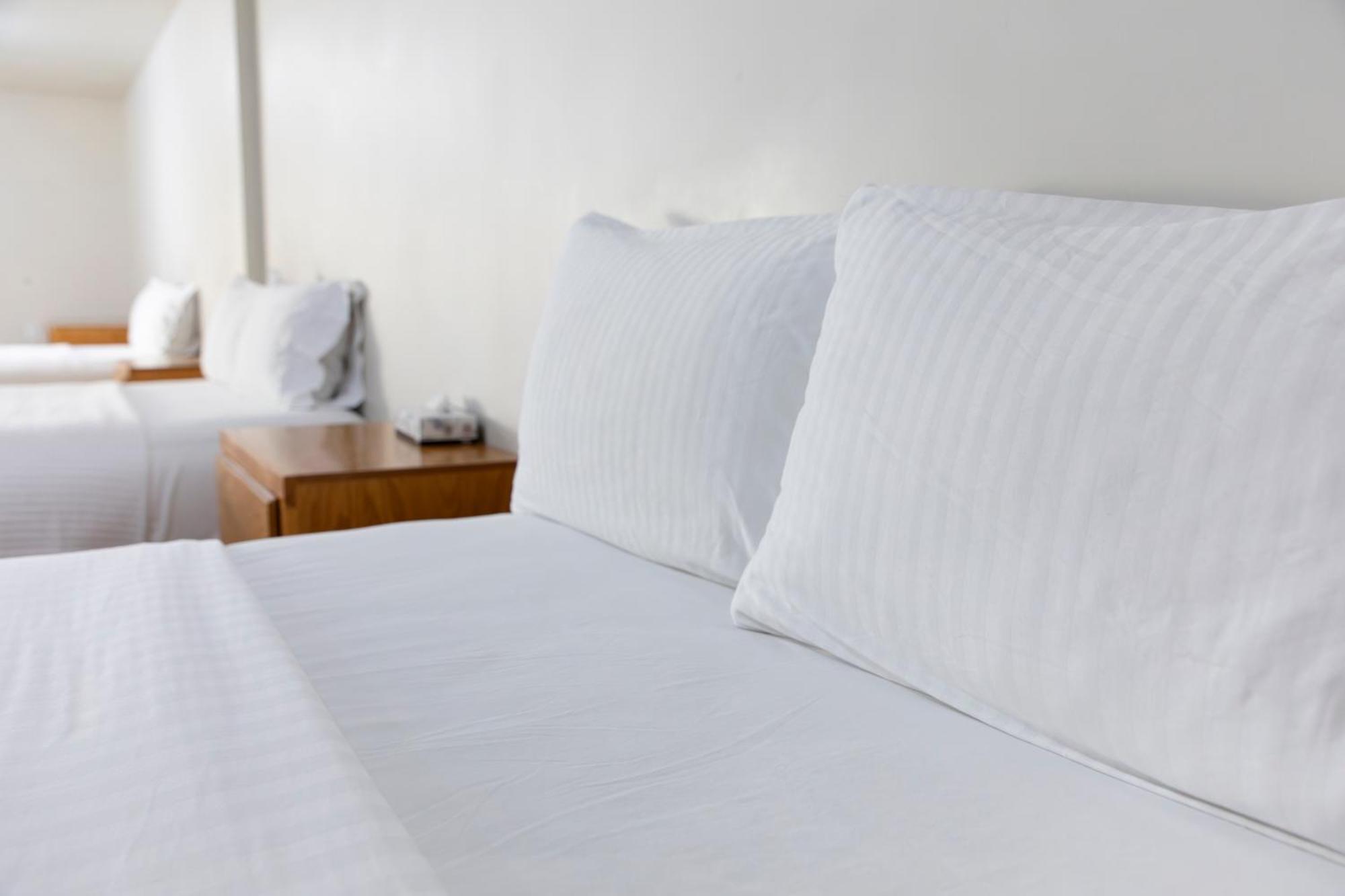 La Huerta Inn & Suites Cuauhtémoc Zewnętrze zdjęcie